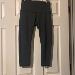 Lululemon cropped leggings size:8